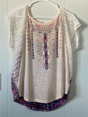 Miss Me SZ L Cream Embroidered Lace-Sleeve Boho Top short sleeve Beautiful